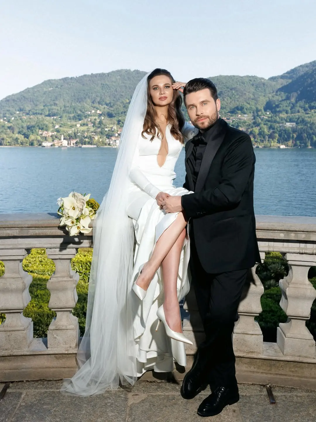 mireasa-violeta-scrisu-si-dorin-galben-italia